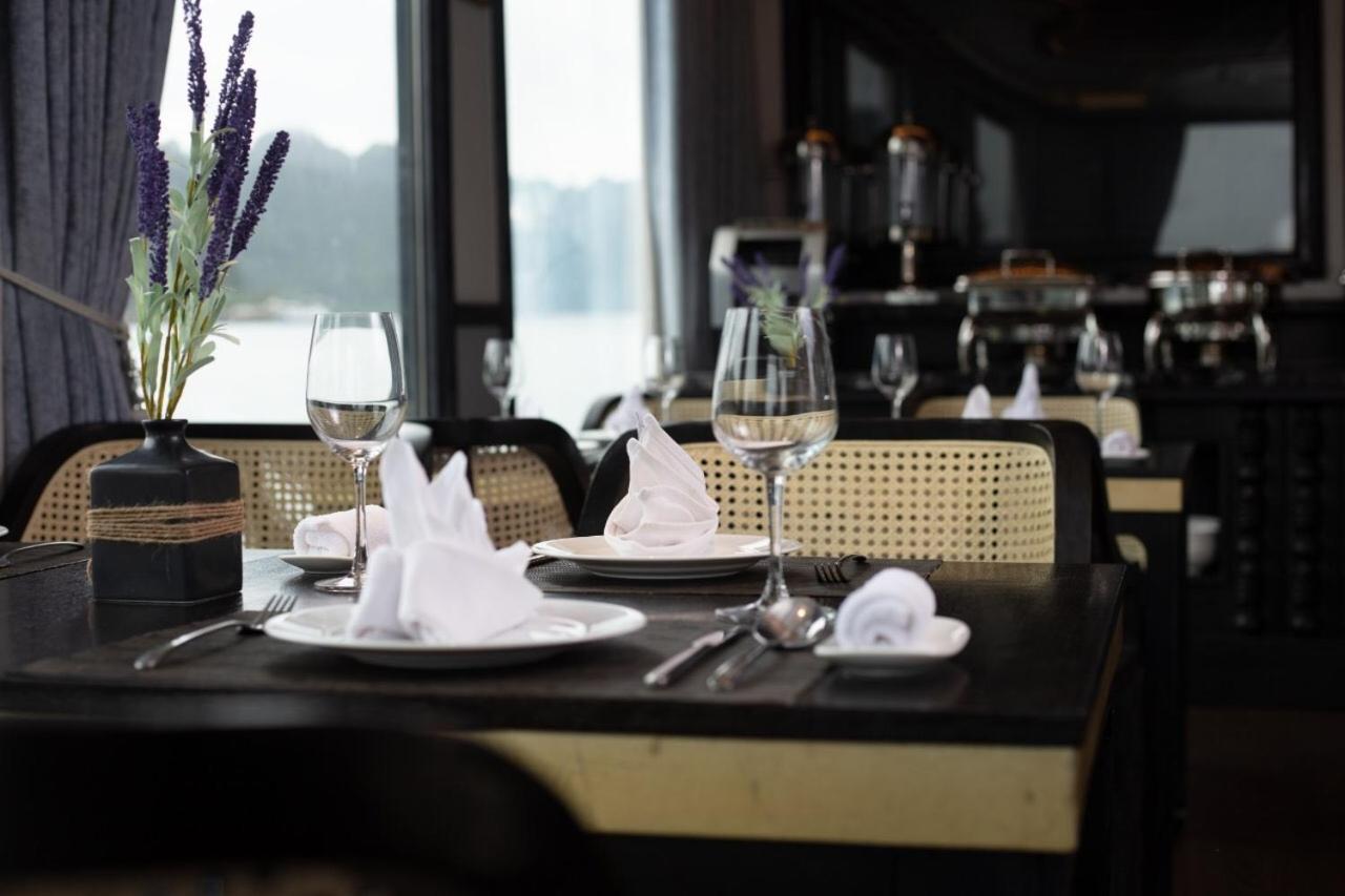 Madeline Cruises Hotel Ha Long Eksteriør billede