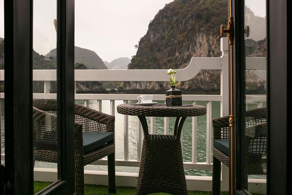 Madeline Cruises Hotel Ha Long Eksteriør billede